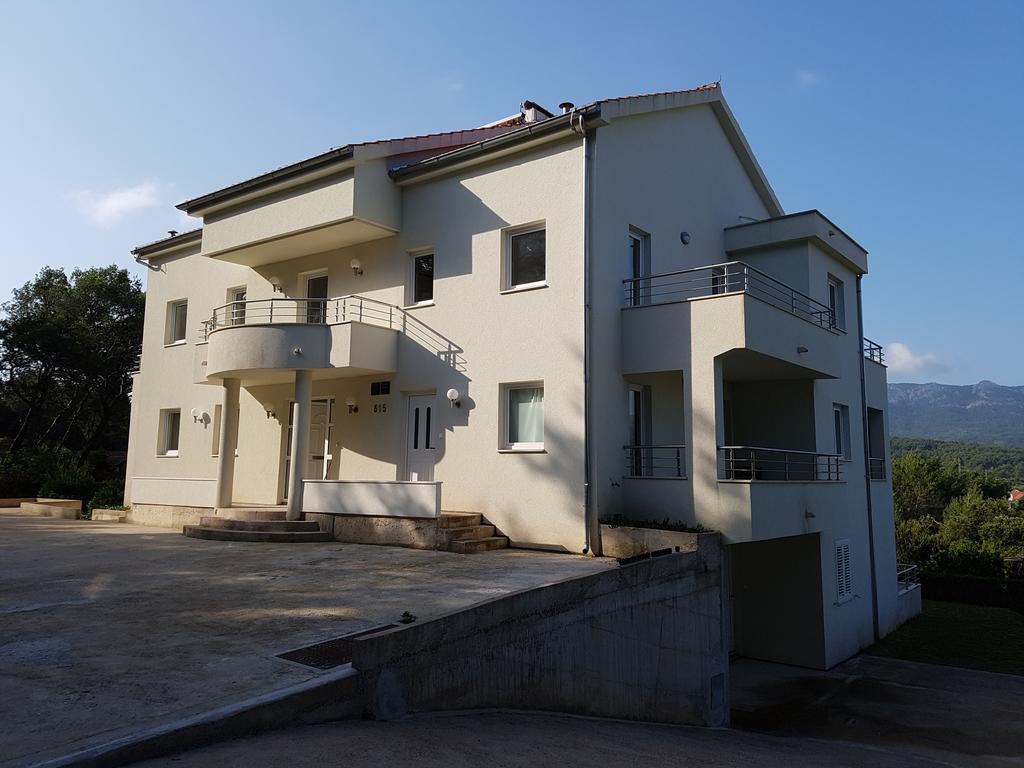 Apartments Villa Maslinica Vrboska Exterior foto